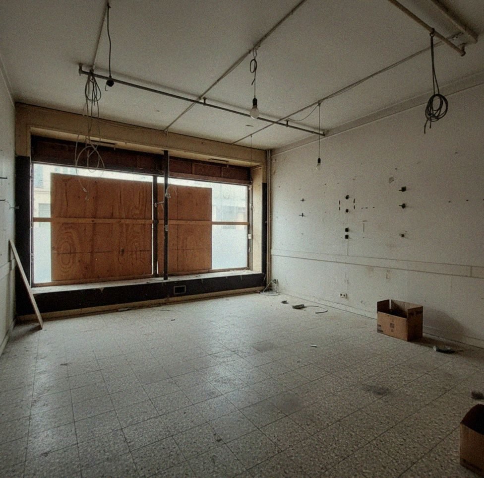 Local commercial transformé en appartement — Saint-Florent-sur-Cher — avant